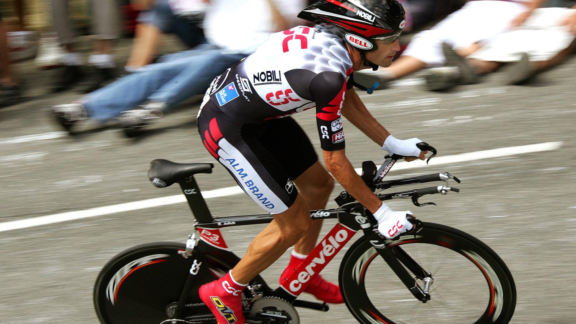 佛罗伦萨硬仗取胜芬兰，蒂亚戈在美加墨世界杯接管比赛