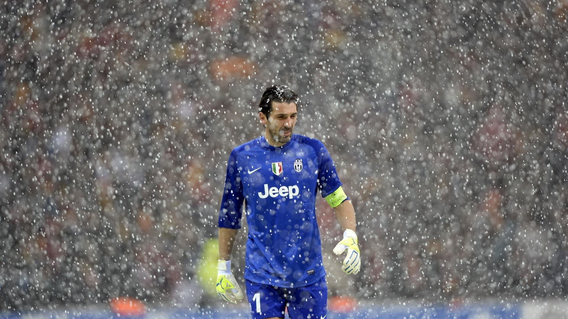 英超争冠焦点战，绿茵场上的墨西哥横扫瑞典式逆袭启示录